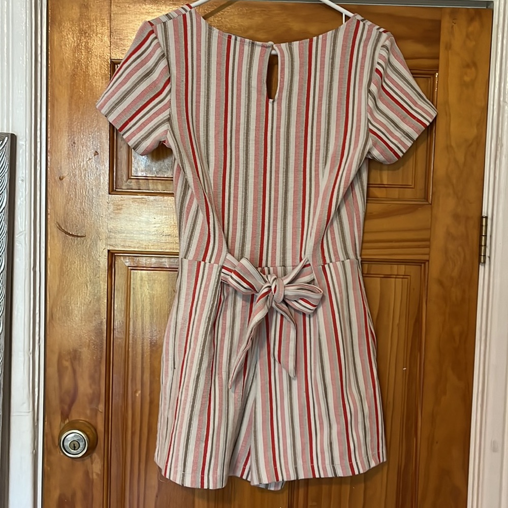 Romper - Picture 2 of 4